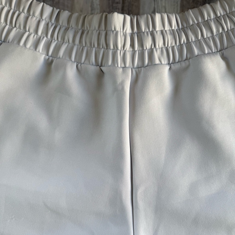 Women’s Calia Women’s Soft Scuba High Rise Short - Picture 6 of 6